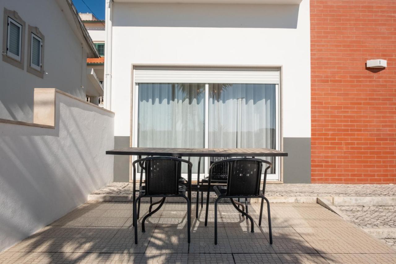 8 Rodrigues Family House - Villa With Patio Nazaré Dış mekan fotoğraf