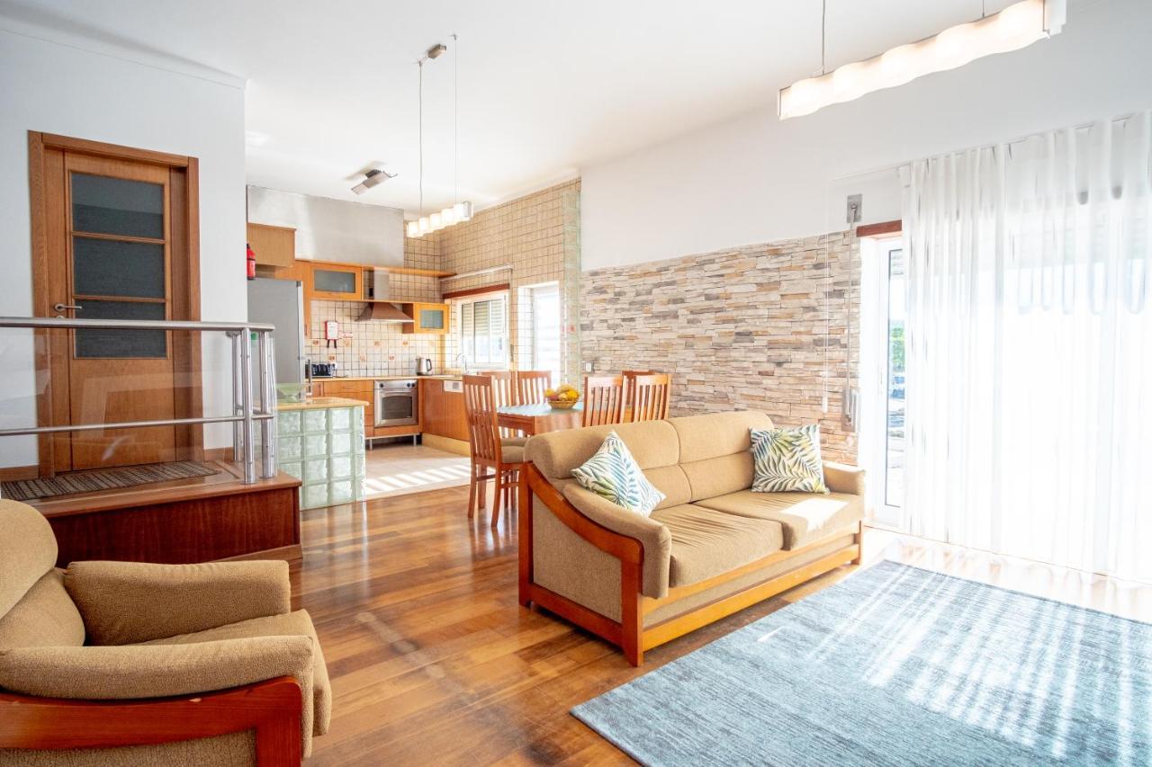 8 Rodrigues Family House - Villa With Patio Nazaré Dış mekan fotoğraf