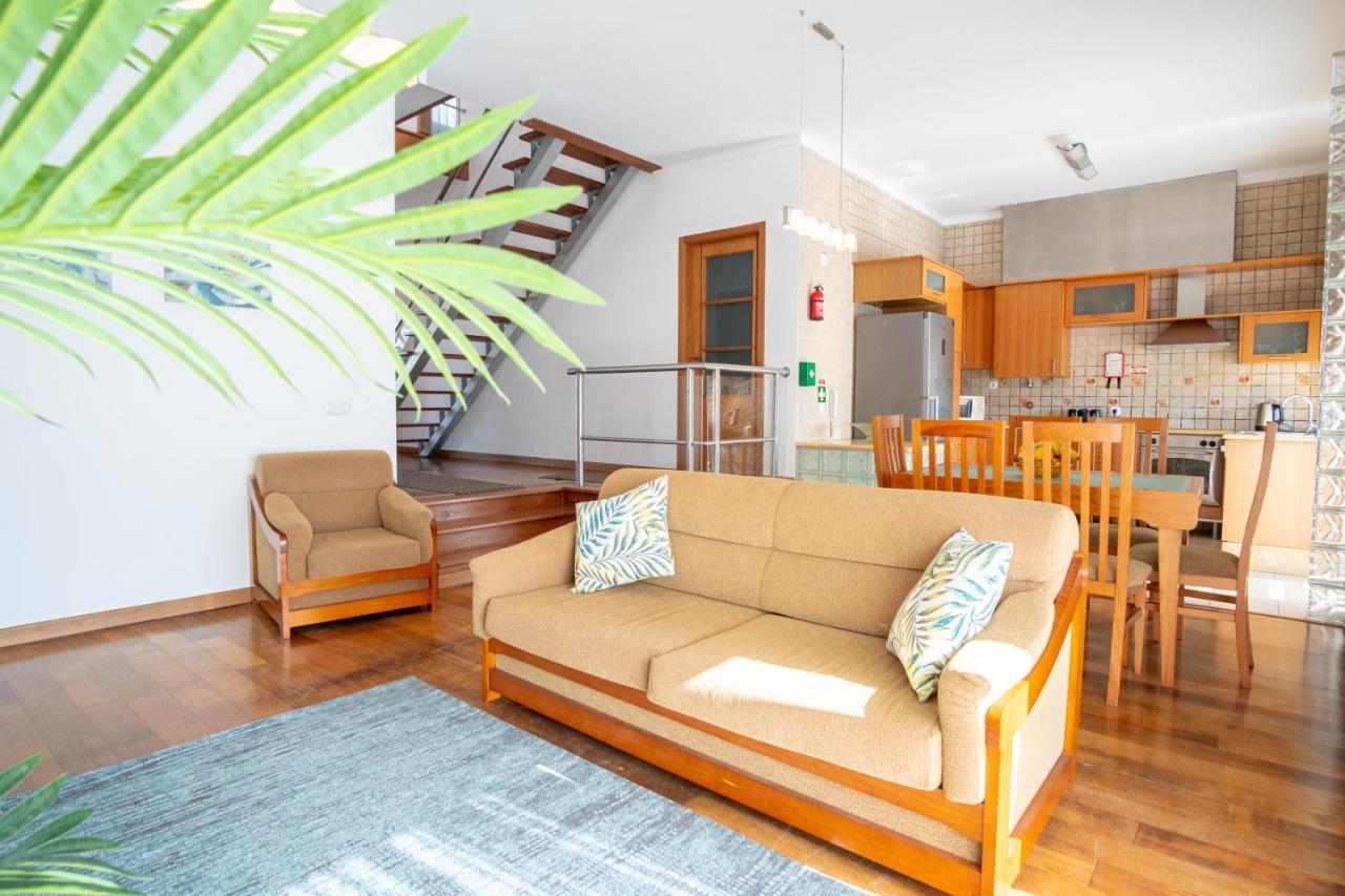 8 Rodrigues Family House - Villa With Patio Nazaré Dış mekan fotoğraf